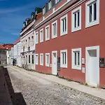 Nest 2br Apartment
